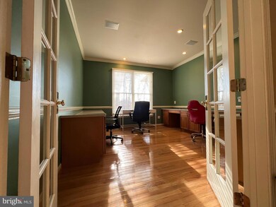 12701 Autumn Crest Dr, Herndon, VA 20171 - photo 6