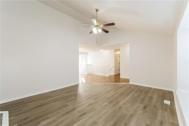 1609 Johnston Dr, Raymore, MO 64083 - photo 2