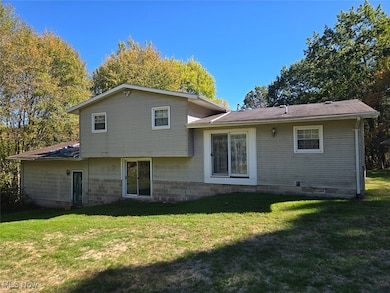 7011 Kensington Rd NE, Carrollton, OH 44615 - photo 5