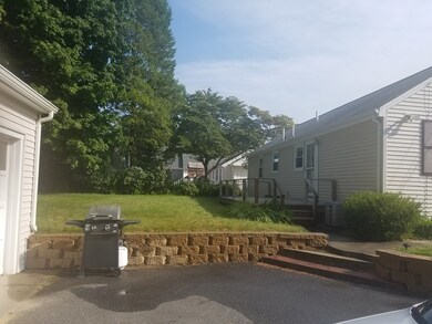 8 Bayberry Rd, Buzzards Bay, MA 02532 - photo 6