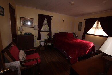 855 Milford Rd, Dingmans Ferry, PA 18328 - photo 6