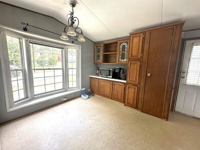 5 Washington Ave, Allenstown, NH 03275 - photo 7