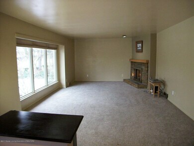 1113 Old Hickory Living Rm from Entry