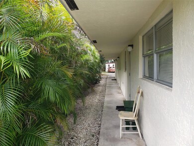 274 SW 9th St, Dania, FL 33004 - photo 4