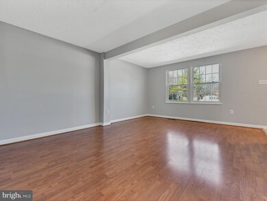 1532 Saint Lawrence Ct, Frederick, MD 21701 - photo 5