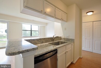 100 Chesterfield Ln unit 301, Stafford, VA 22556 - photo 7