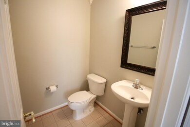 42480 Legacy Park Dr, Ashburn, VA 20148 - photo 6