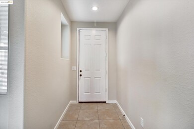 4560 Benton St, Antioch, CA 94531 - photo 4