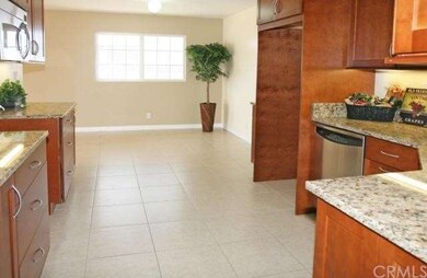 Granite Countertops & Custom Cabinetry