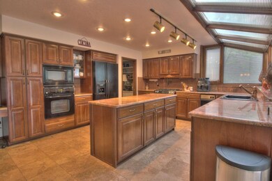 Kitchen 5