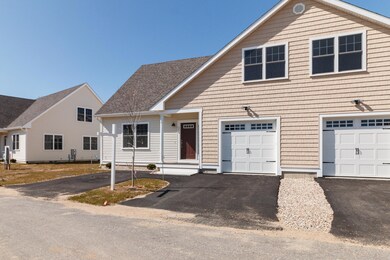 637 Gifford St unit 17B, Falmouth, MA 02540 - photo 2