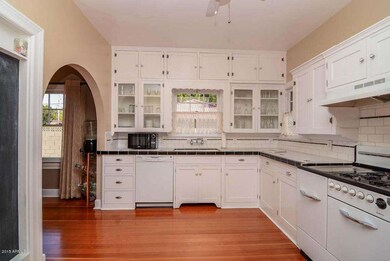 Kitchen2