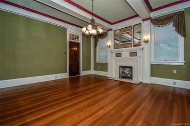 510 S Mulberry St, Statesville, NC 28677 - photo 5