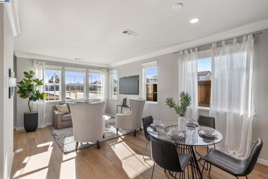 1481 Monument Ln, Fairfield, CA 94533 - photo 5