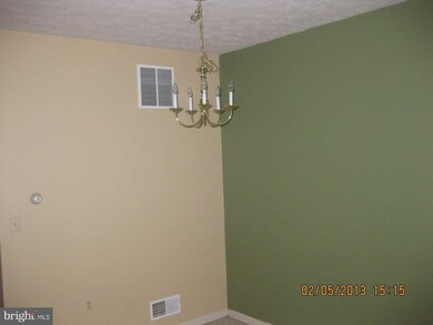 1188 Fetterbush Cir, Sykesville, MD 21784 - photo 5