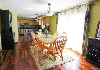 7269 Balla Dr, North Tonawanda, NY 14120 - photo 4