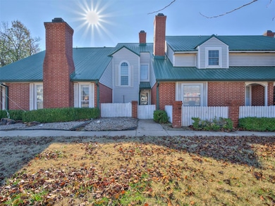 2610 Featherstone Rd unit 2610, Oklahoma City, OK 73120 - photo 3