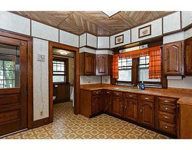 Cafeteria/Kitchen.