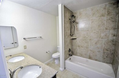 bathroom-pic 2