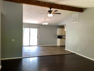 Livingroom Entry