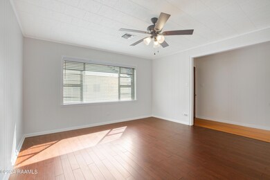 809WThird-6