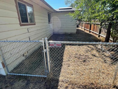 4480 Memorie Ln, Klamath Falls, OR 97603 - photo 4