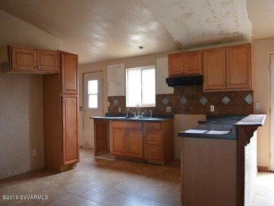 023-293374 Kitchen View 2