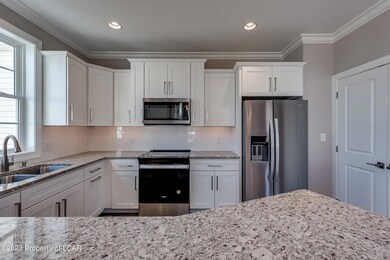 220 Sylvan Ln, Dallas, PA 18612 - photo 6