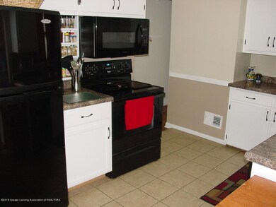 1826 Victor Ave, Lansing, MI 48910 - photo 6