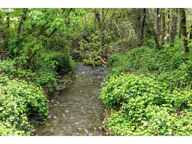 2661 Wards Creek Rd, Rogue River, OR 97537 - photo 2