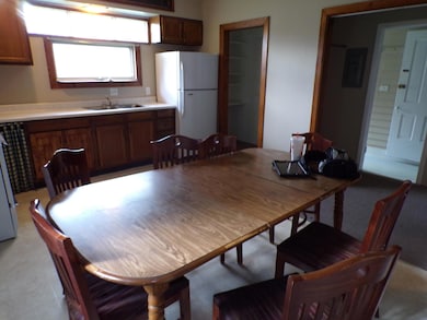 Move in 2022-2023 134 Oak (14)