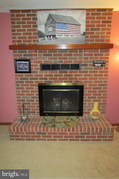 605 Hilltop Rd, Catonsville, MD 21228 - photo 5