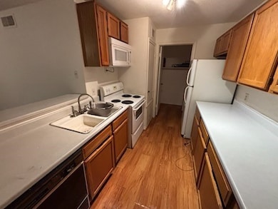 10725 Braes Bend Dr unit F10725, Houston, TX 77071 - photo 5