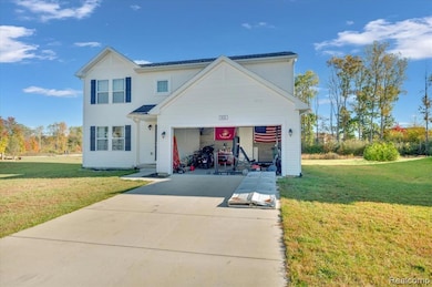 1031 Kemperwood Ct, Howell, MI 48843 - photo 2