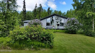 House with Lilac 2