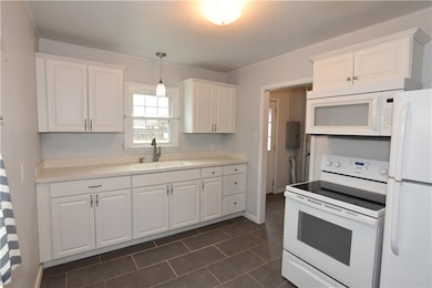 2602 13th St, Columbus, IN 47201 - photo 5