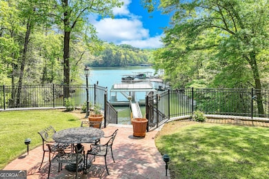 4a-18-HawthorneEXT22