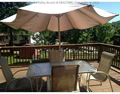 101 Timberlake Cir, Scott Depot, WV 25560 - photo 4