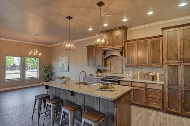 GORGEOUS URBAN FARMHOUSE style Kitchen! HUGE CENTE