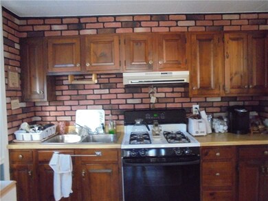 64 Uncas St, Warwick, RI 02889 - photo 4