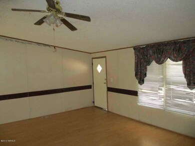 living room (1)