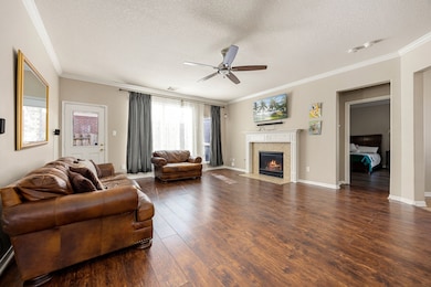 14319 Pipers Gap Ct, Houston, TX 77090 - photo 7