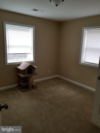 301 Martin Dr, New Castle, DE 19720 - photo 6