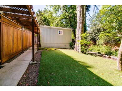 2277 Birch Ln, Eugene, OR 97403 - photo 3