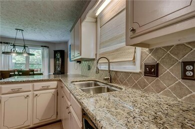 329 Castlemere Ct, Murfreesboro, TN 37130 - photo 7