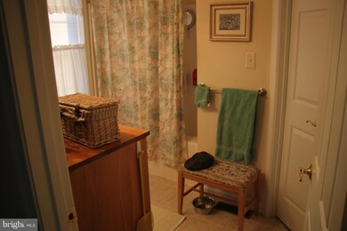 316 Martina Dr, Chambersburg, PA 17201 - photo 5