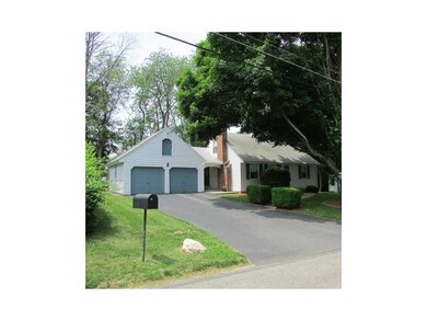 29 Randall St, Greenville, RI 02828 - photo 4
