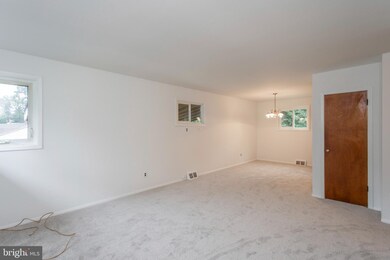 32 Carol Ln, Malvern, PA 19355 - photo 3