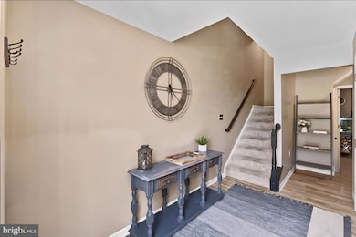 17363 Avion Square, Round Hill, VA 20141 - photo 2