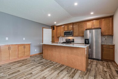1615 Fox Dr SE, Mandan, ND 58554 - photo 4